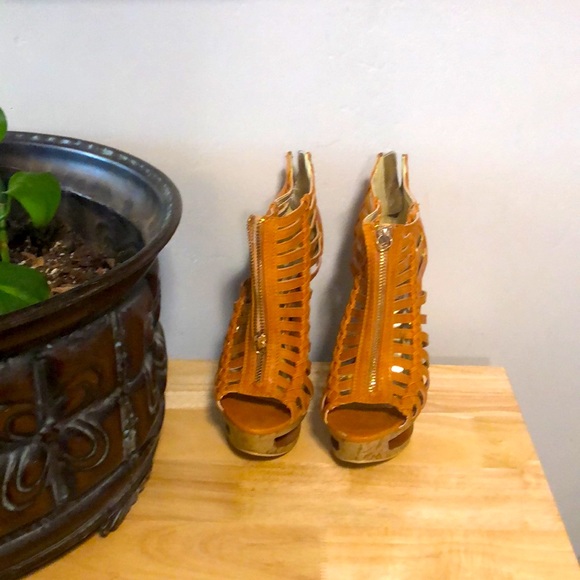 Liliana Platform Wedge Sandals - Picture 4 of 5